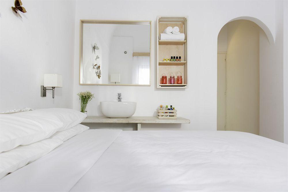 Hotel 28 Kamári Екстериор снимка