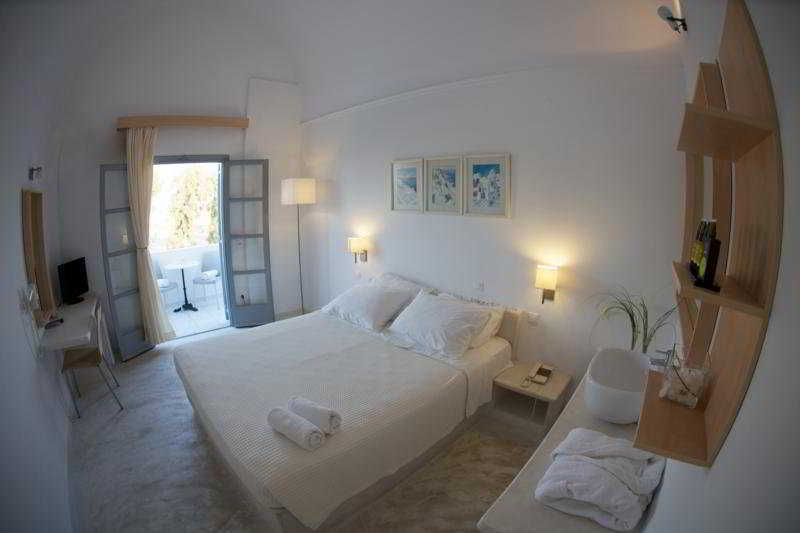 Hotel 28 Kamári Екстериор снимка