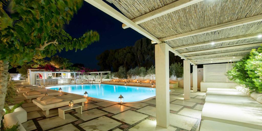 Hotel 28 Kamári Екстериор снимка