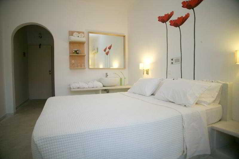 Hotel 28 Kamári Екстериор снимка